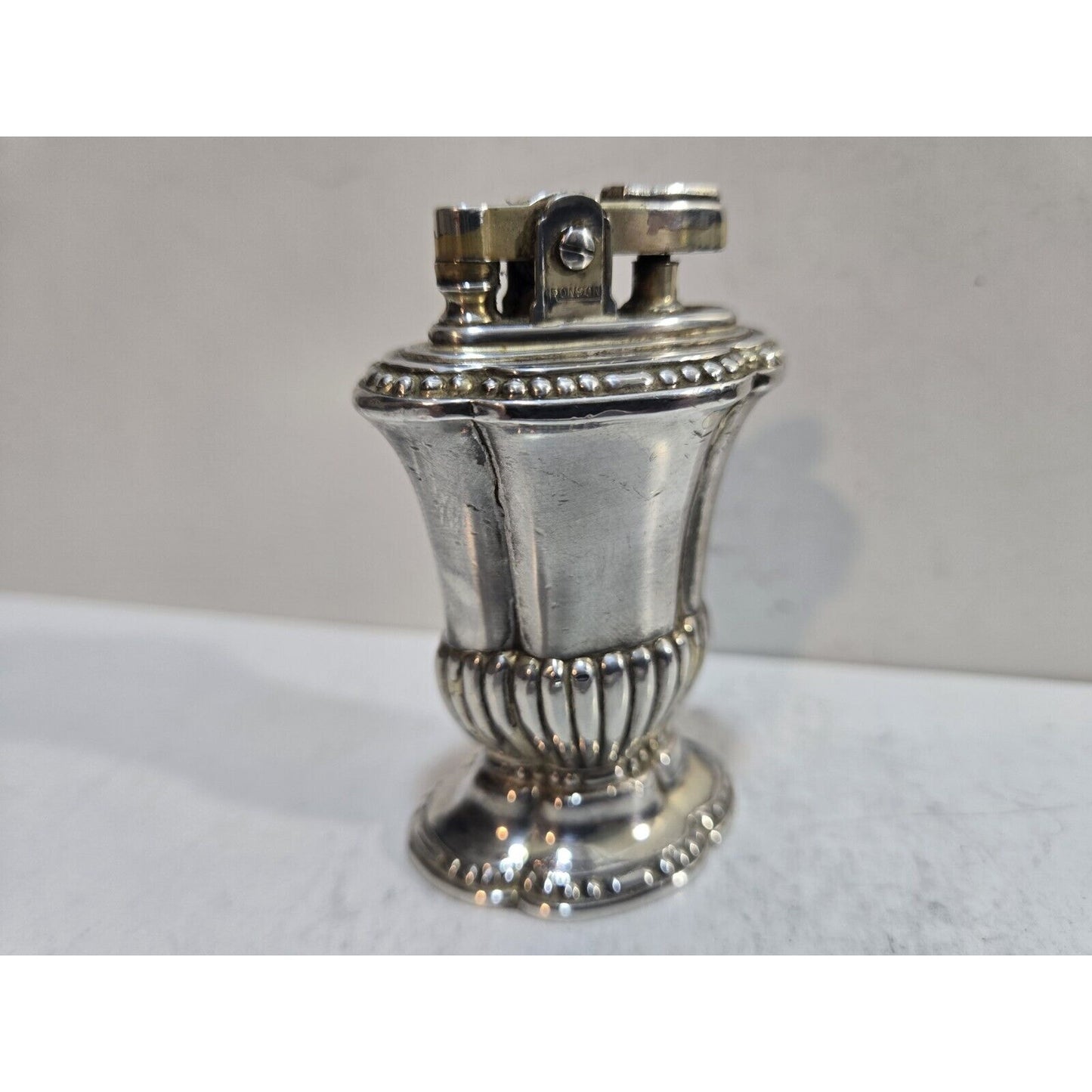 Working Vintage Silver Plated Ronson Mayfair Table Lighter 7681/13