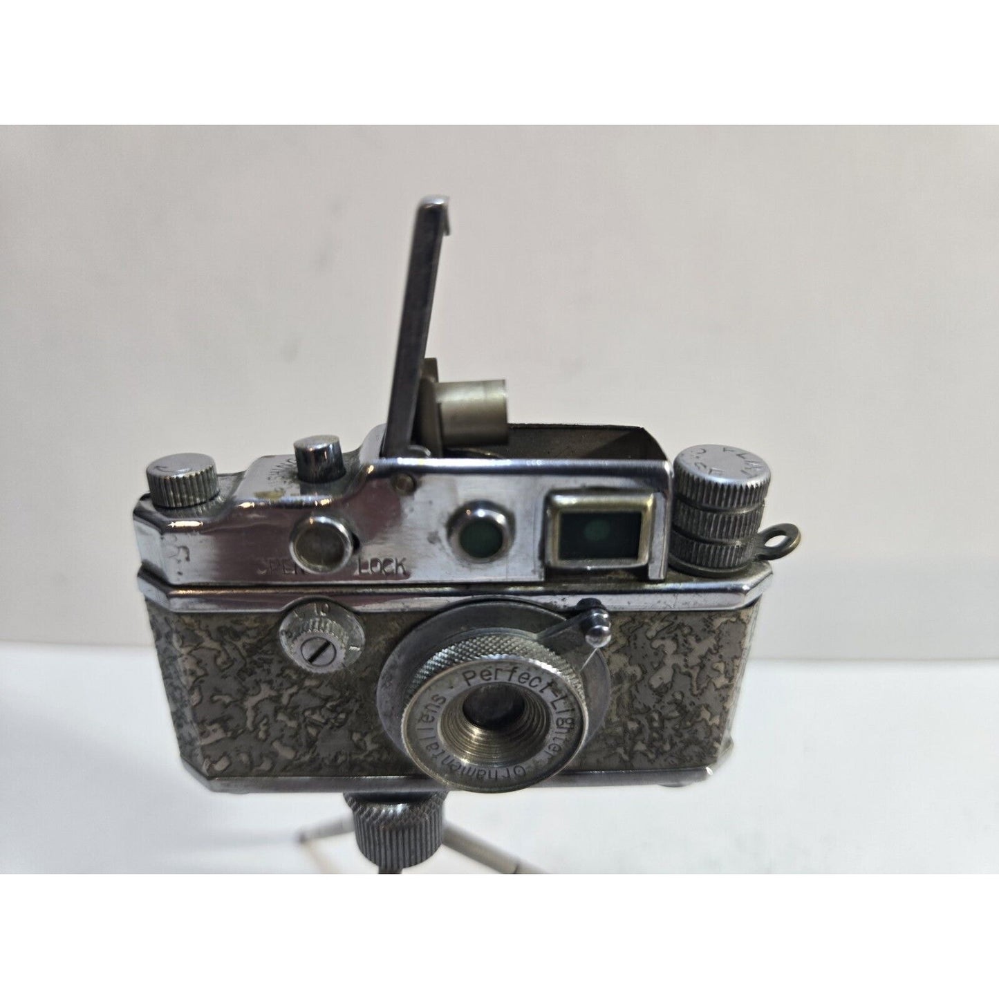 Working Vintage Occupied Japan Camera Lighter / 6857/34