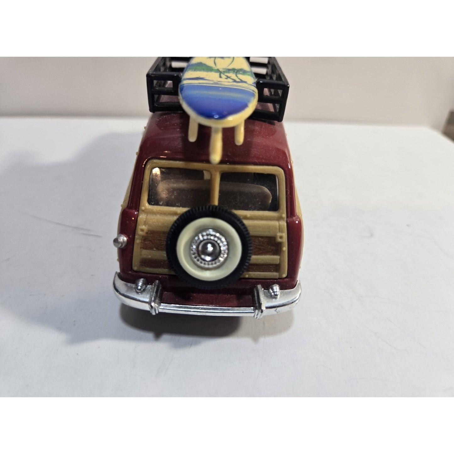 Sunnyside 1949 Ford Woody Wagon SS5737 Red With Surfboard, 1:38 Scale.