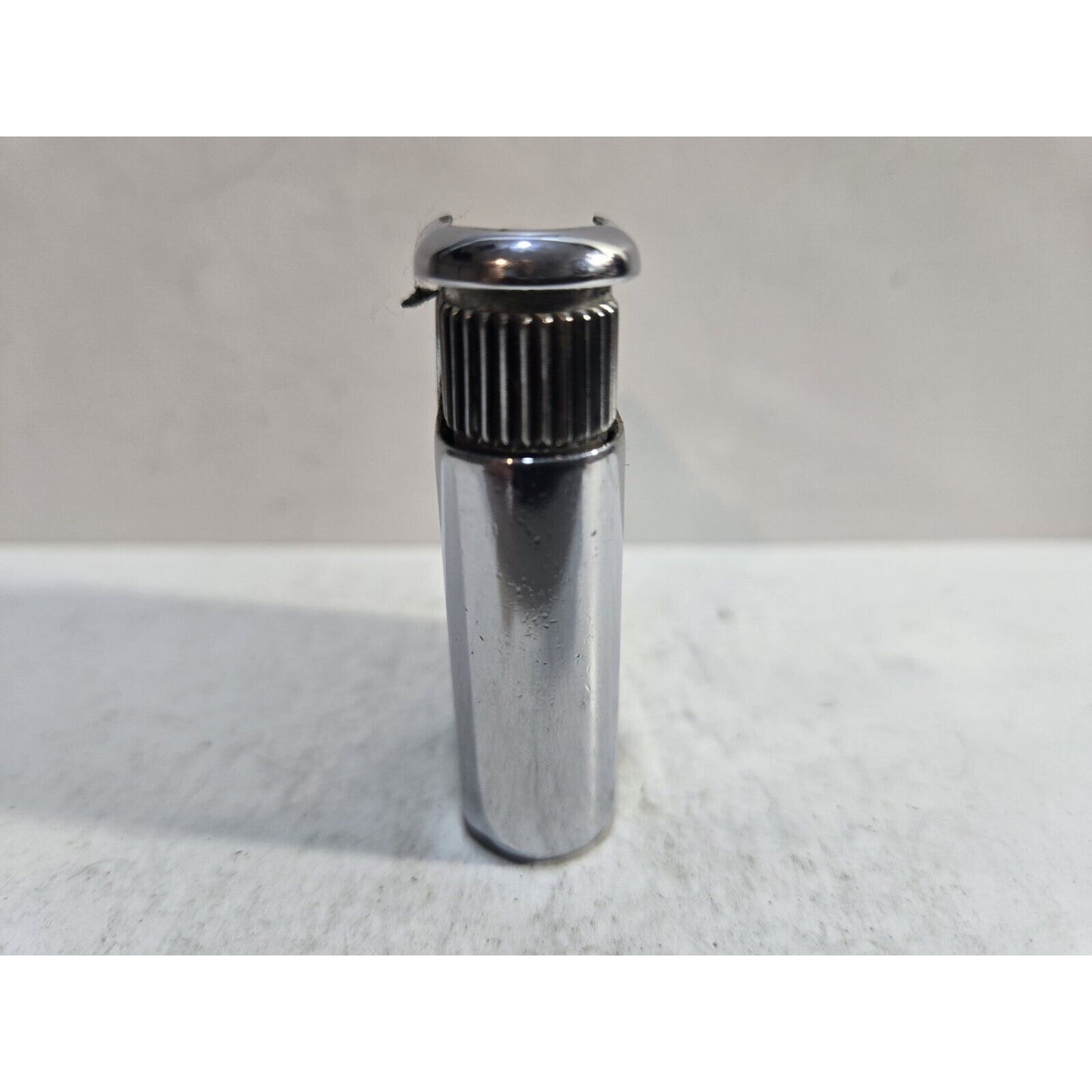 Working Vintage Collectible Ronson Whirlwind Imperial Lighter 7465/26