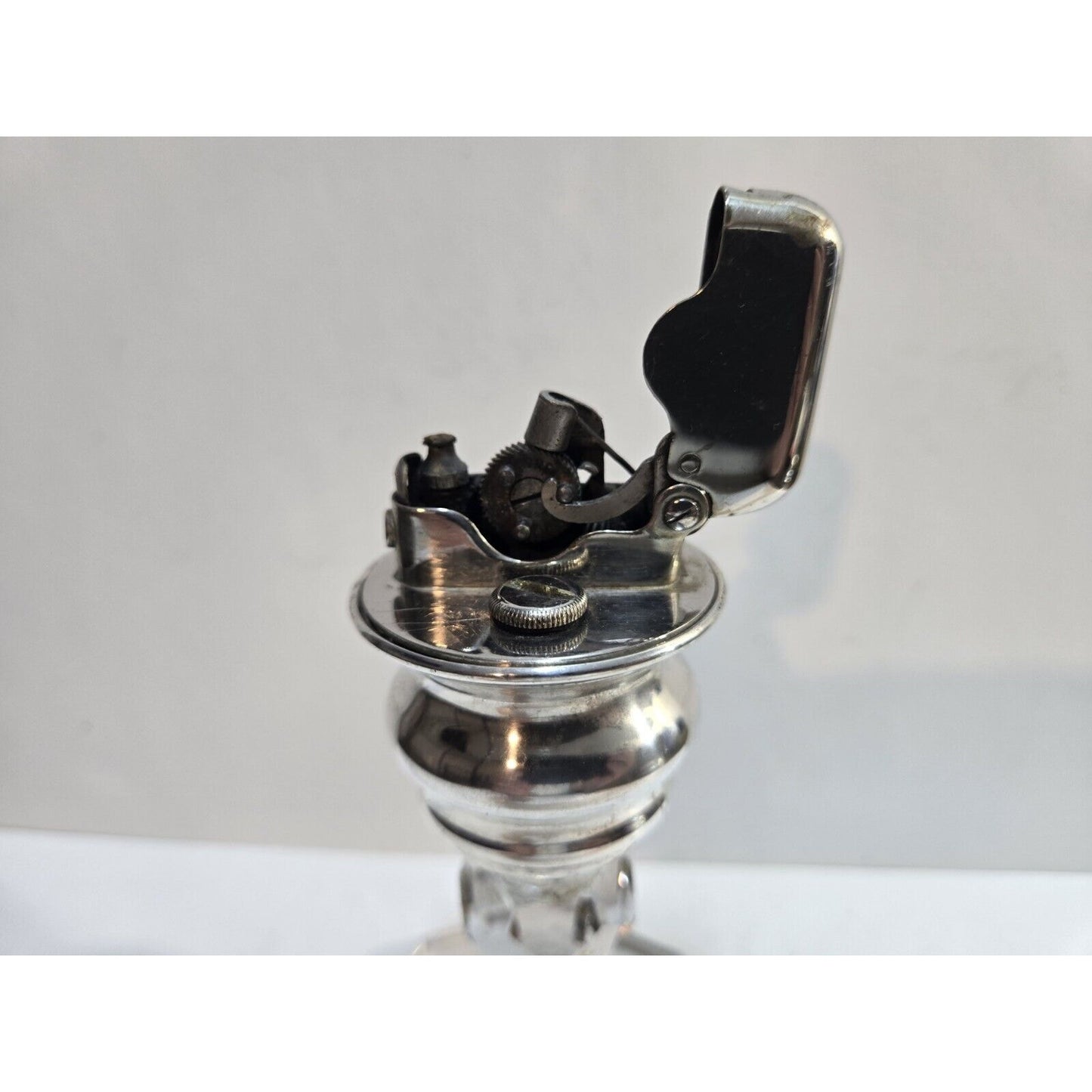 Working Vintage Thorens Crystal Glass Base Table Lighter Single Claw 7567/40