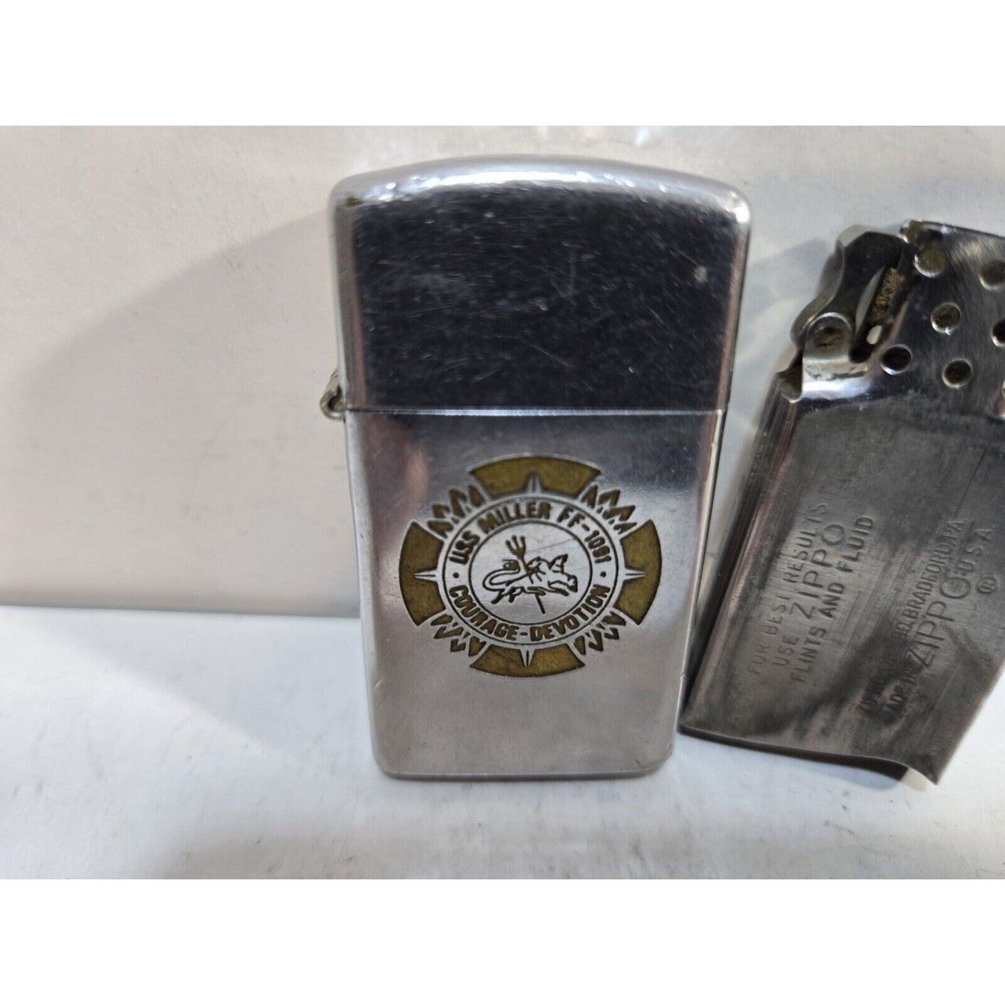 Working Vintage 1975 Zippo Lighter U.S.S. Miller DE-1091 Navy Ship 7641/33