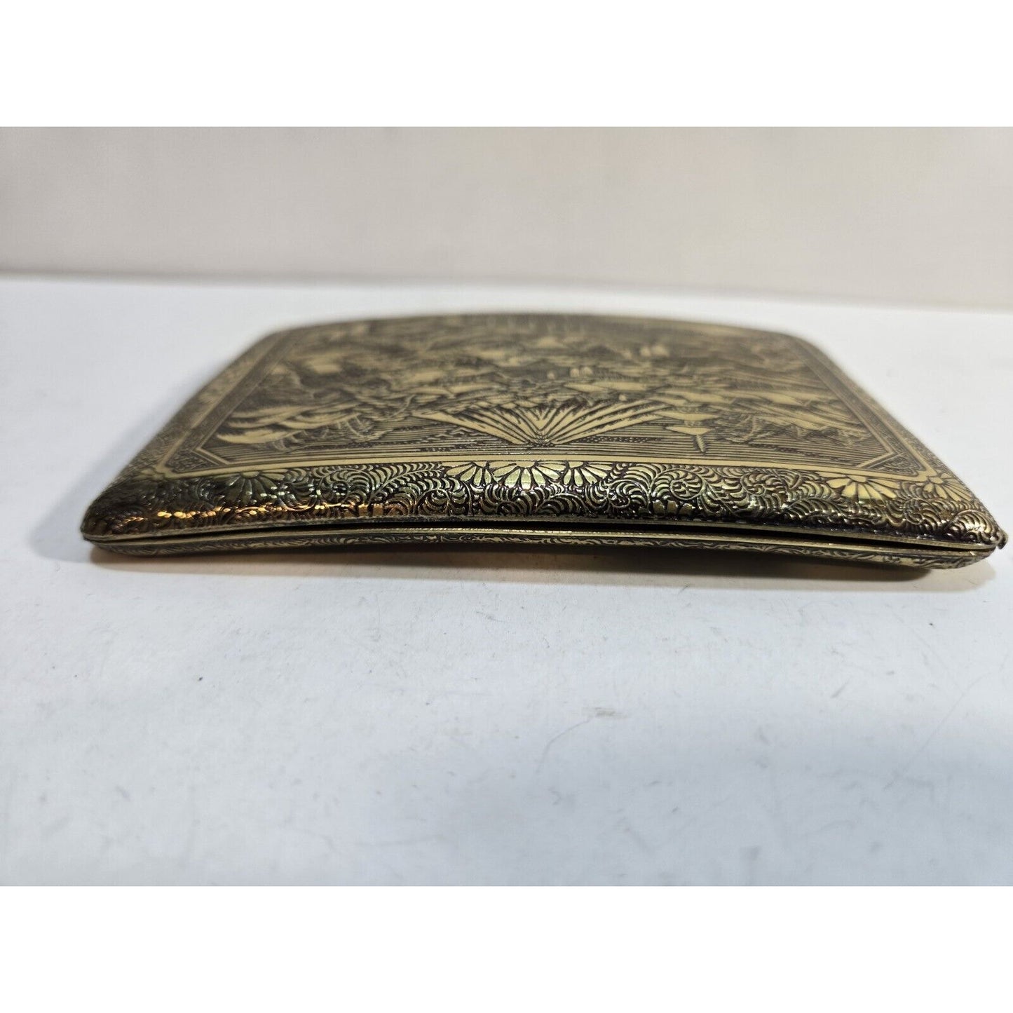 ANTIQUE ORIENTAL MULTI COLOR DRAGON CIGARETTE CASE 4 1/2 x 3" 7352/2