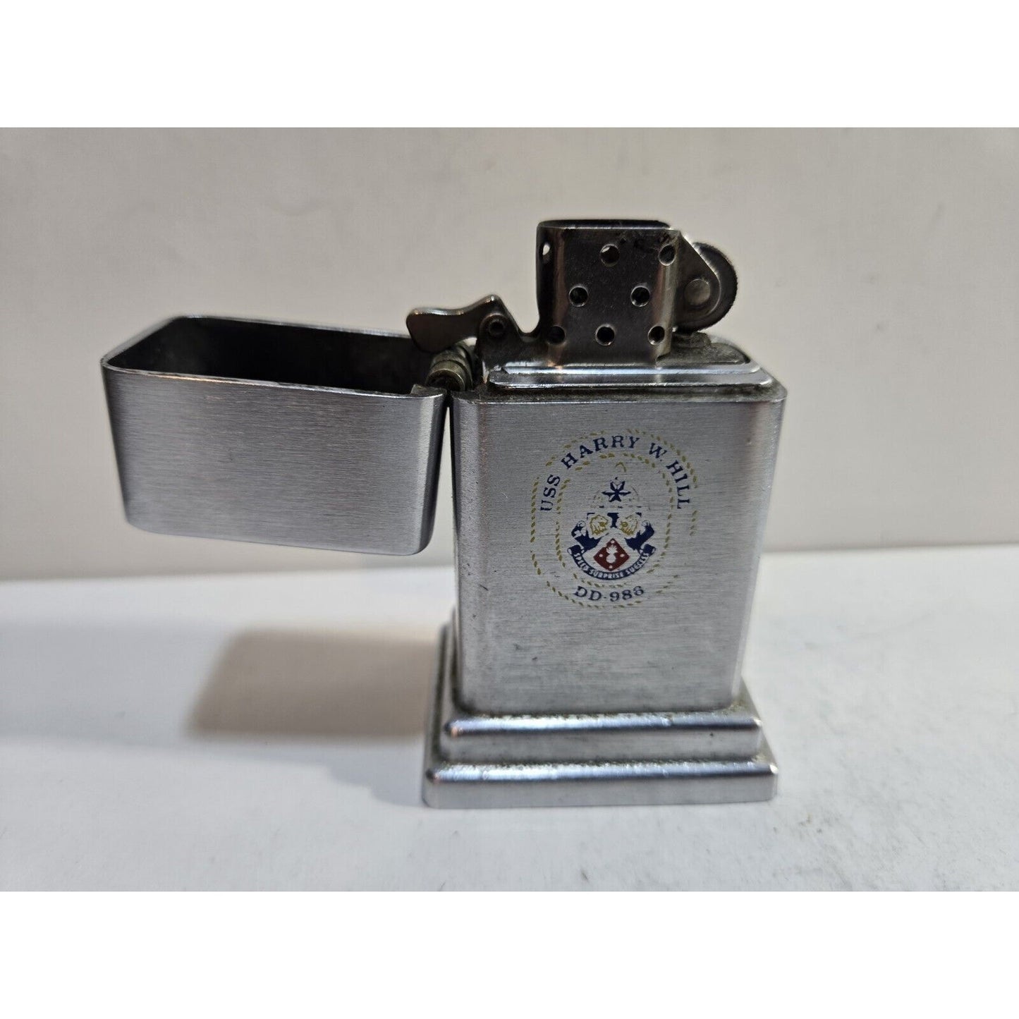 Vintage USS Harry Hill DD-986 ZIPPO AIRCRAFT CARRIER BARCROFT Table Lighter