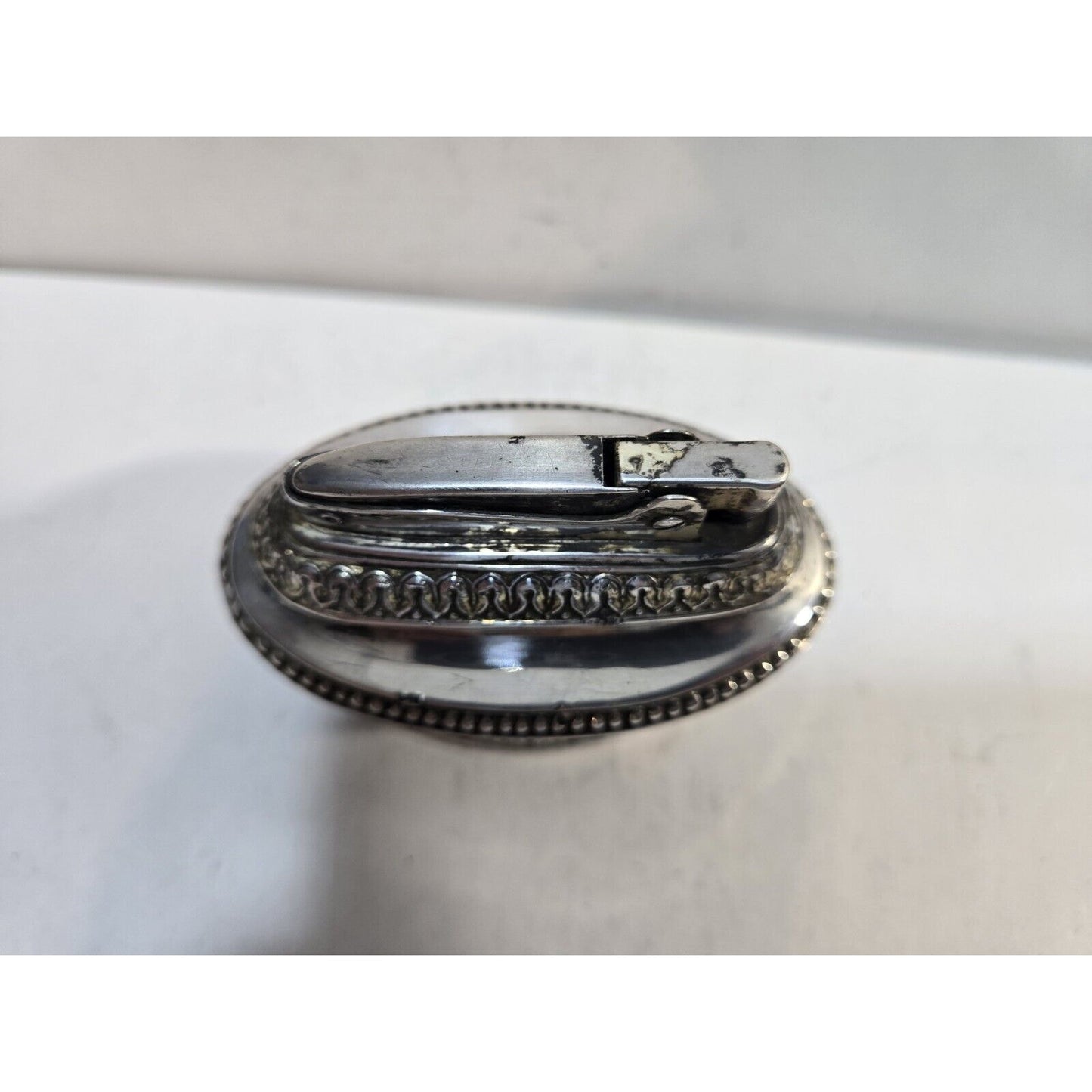 VINTAGE WORKING Ronson Queen Anne Silver Table Lighter 7659/13