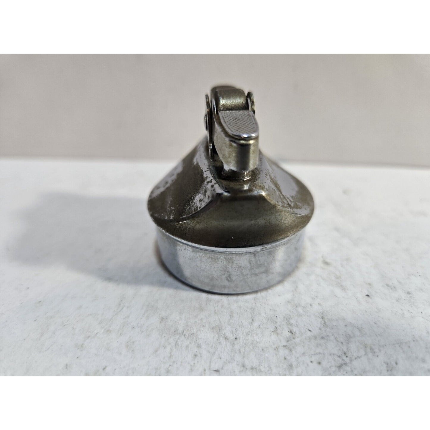 Vintage Working Table Lighter INSERT Fits 1 1/2" Round Base 7454/22