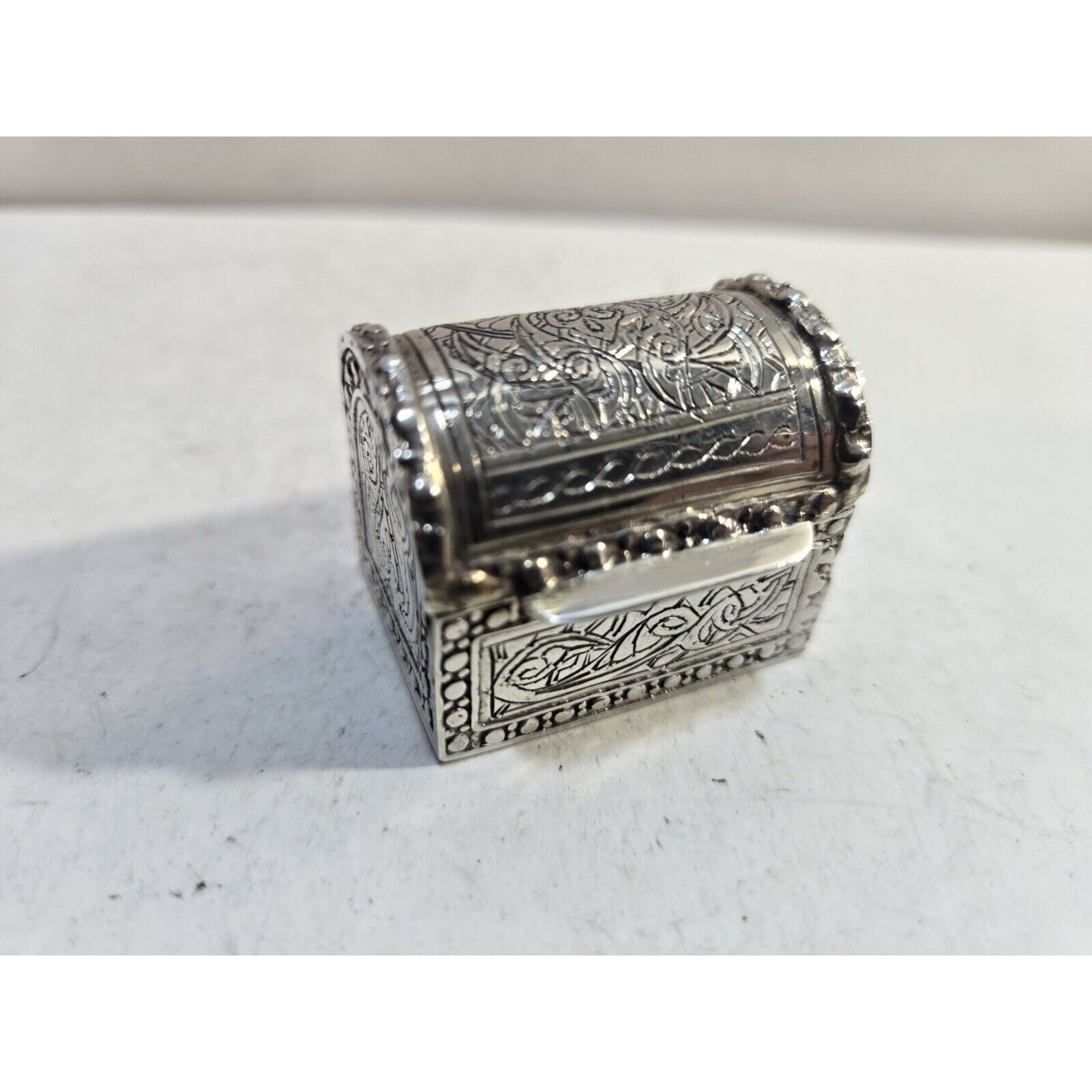 Egyptian Sterling Silver Pill Snuff Case Trinket Box Domed Lid 1 1/2" 7279/3