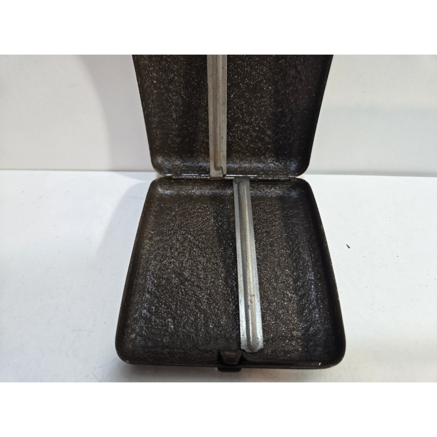 NOS VINTAGE Working Black Cigarette Case, Original Box 3 1/2 x 3" 7837/24