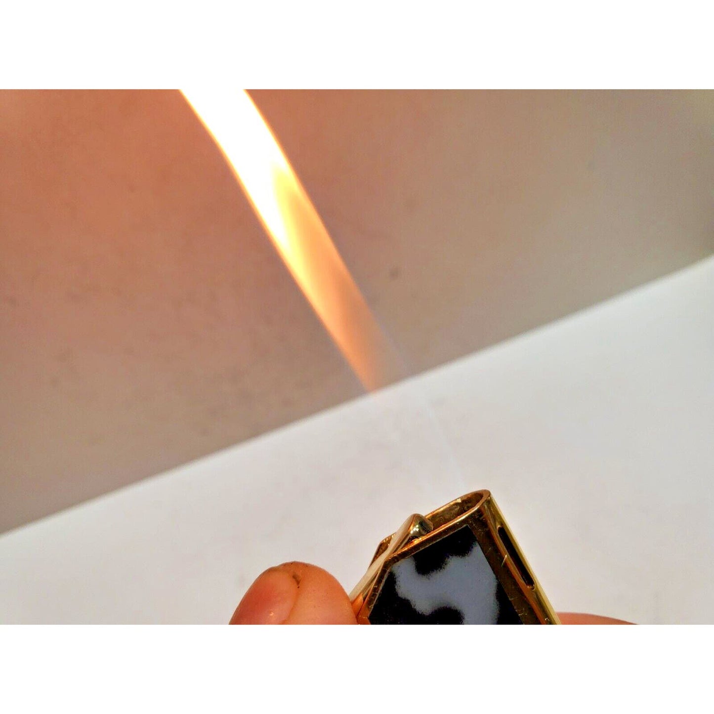 NOS Working Vintage BATTAT Enamel & Gold Tone Lighter 6406/34