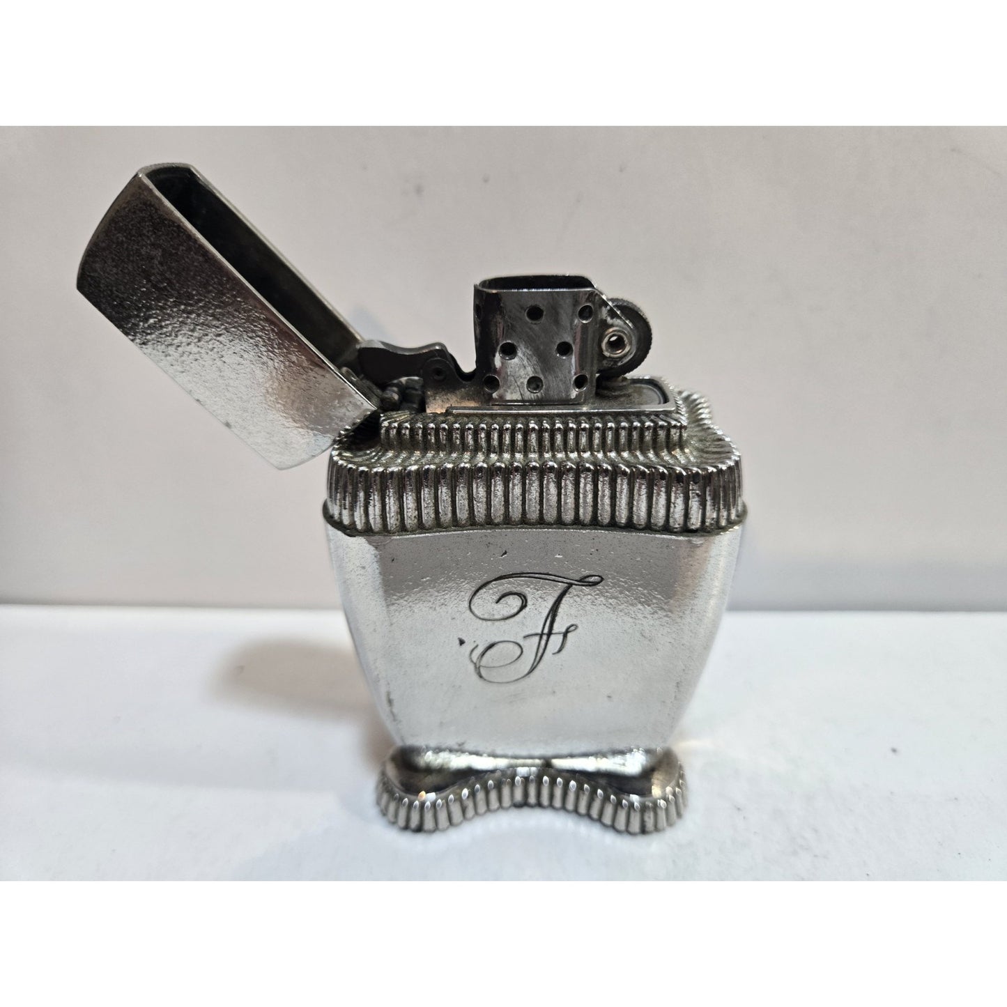 Working VINTAGE ZIPPO LADY BRADFORD TABLE LIGHTER 7878/13