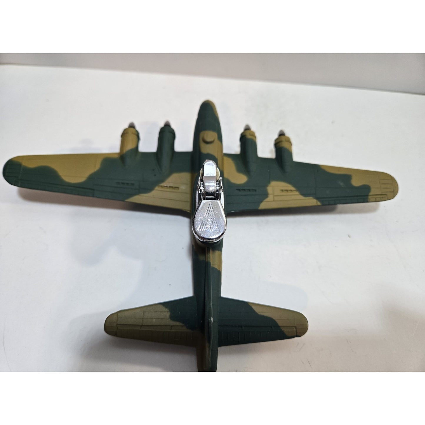 Working RARE Boeing B-17F Airplane Table Lighter Camouflage 7903/40