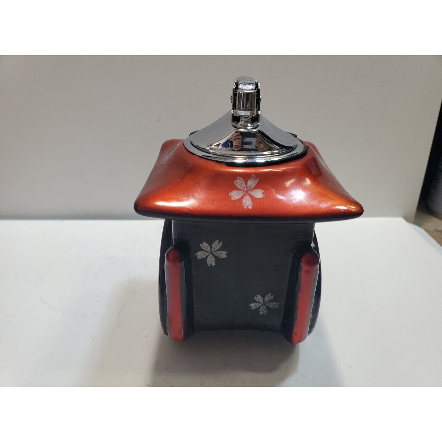 Vintage Working Art Deco Table Lighter Wagon Design. RARE 6589/40