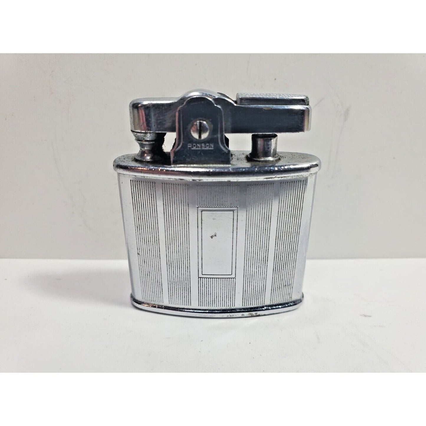 Vintage Working Ronson Standard Silver Tone Lighter 5821/26