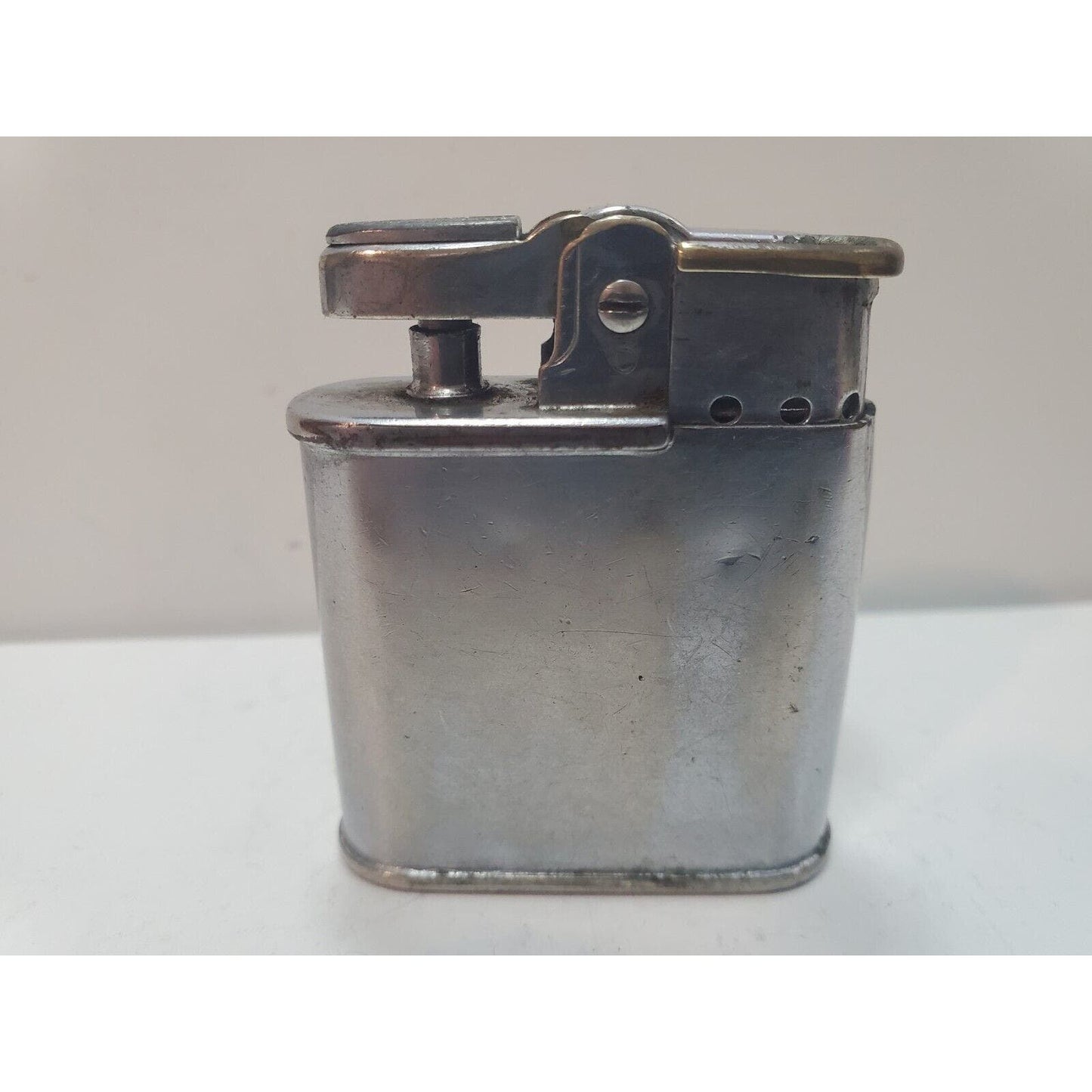 Vintage Working RONSON WHIRLWIND Silver Tone Lighter 6177/26