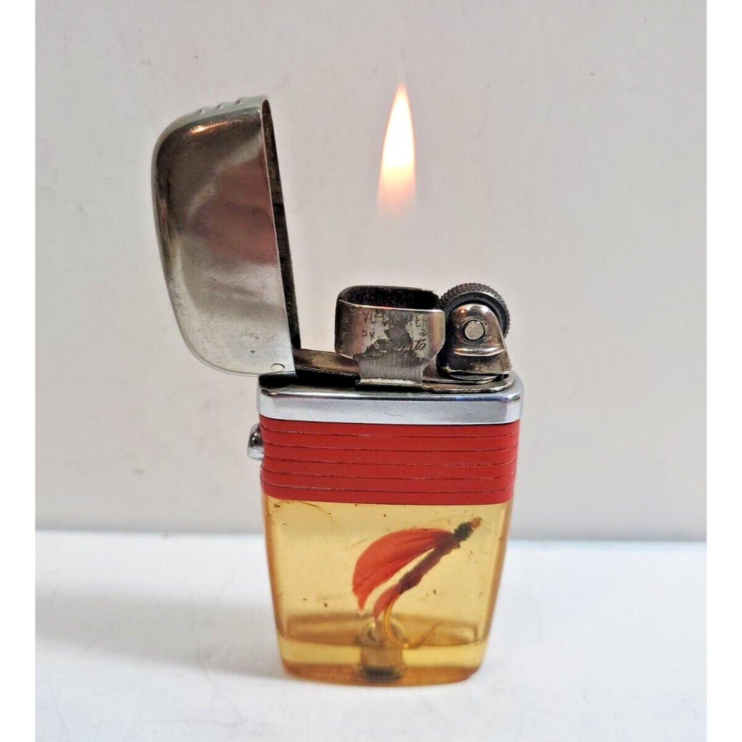 Working Scripto VU Vintage Fishing Fish Fly Lighter 5982/29