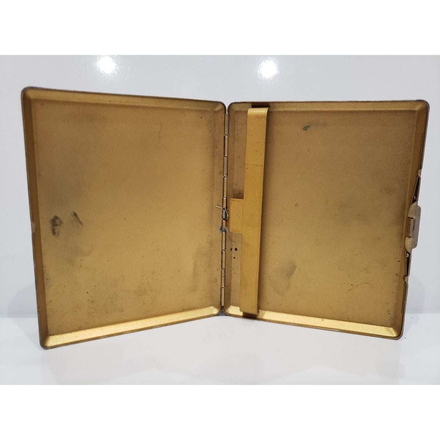 Map Of England Vintage Cigarette Si;ver & Gold Tone CASE 394/18