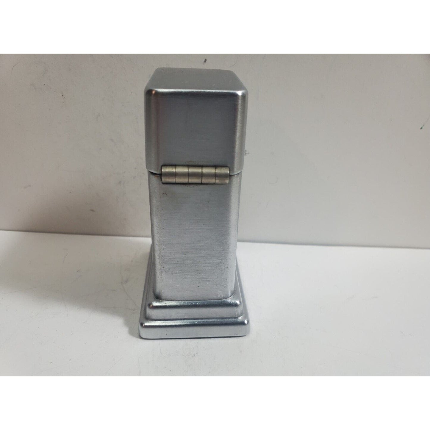 Working Vintage ZIPPO U.S.S. William C. Lawe DD 763 Barkroft 2 Sided 6053/40