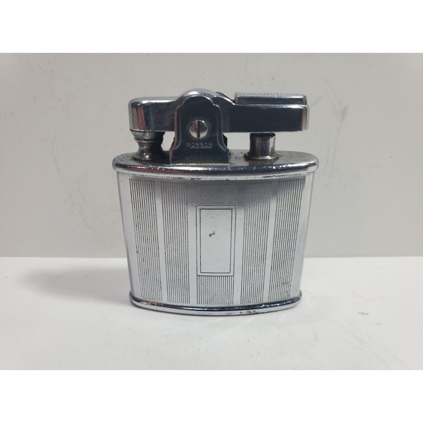 Vintage Working Ronson Standard Silver Tone Lighter 5821/26