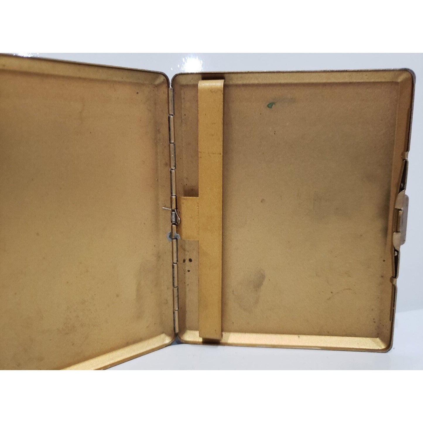 Map Of England Vintage Cigarette Si;ver & Gold Tone CASE 394/18