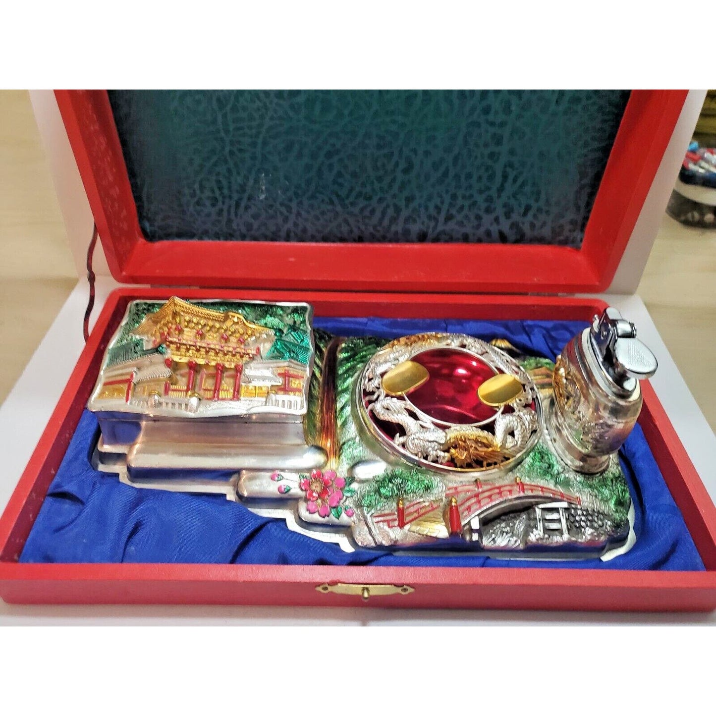 Vintage Japan DRAGON Smoking Set Lighter ,Ashtray and Holder Orig. Box 6294/48