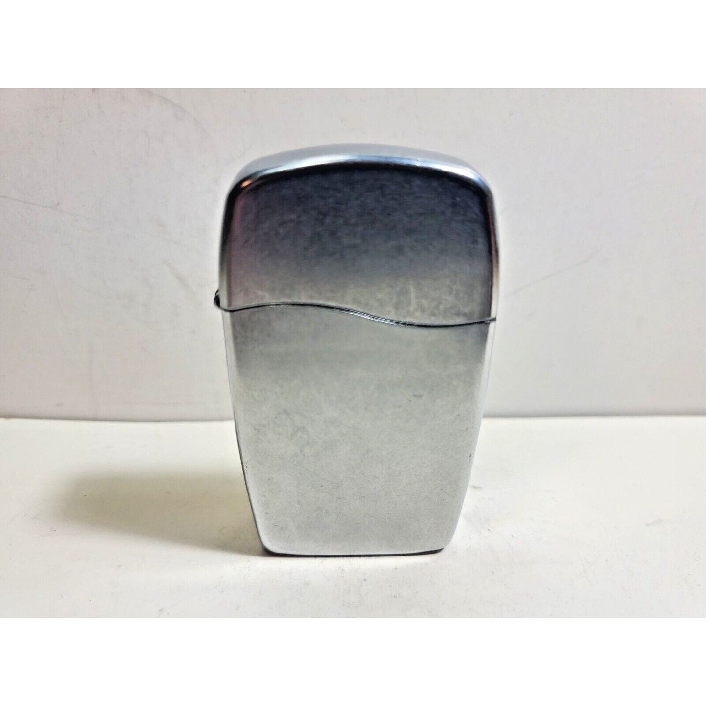 Working Vintage 2005 Zippo Blu Classic Chrome Butane Lighter Made In The USA