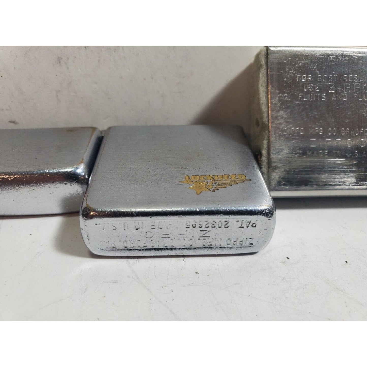 Vintage "Lockheed Aircraft" Logo Zippo Lighter Pat # 2042695 3 Barrel Hinge
