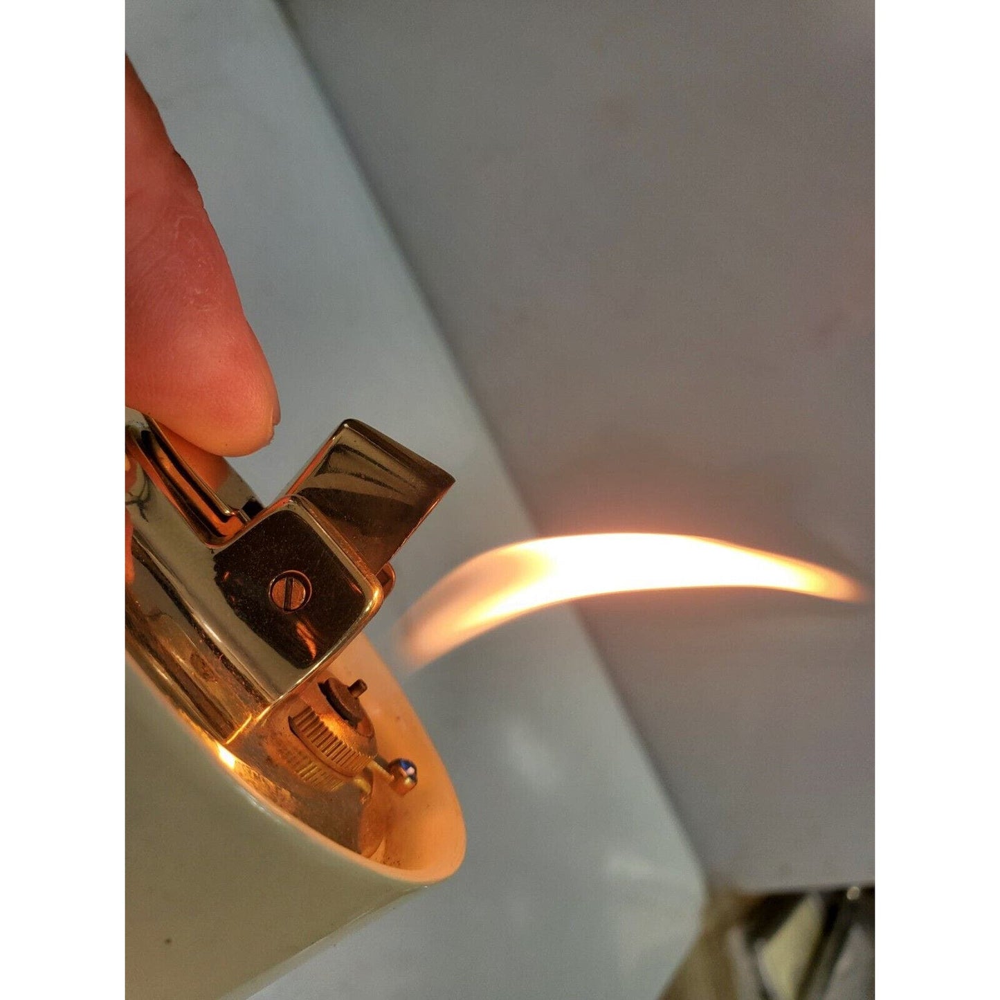 Vintage Working Ronson Table Lighter Varaflame Bell / USA Made 5067/13