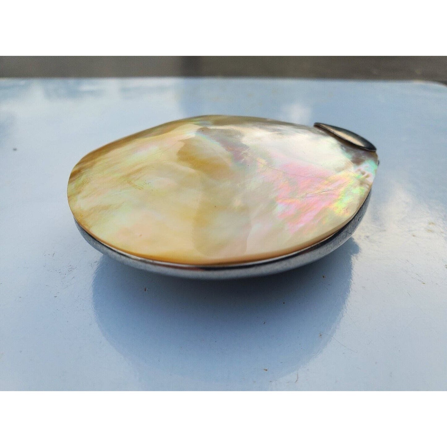 Vintage Mother of Pearl Abalone Seashell Shaped Hinged Trinket Pill Box 3"