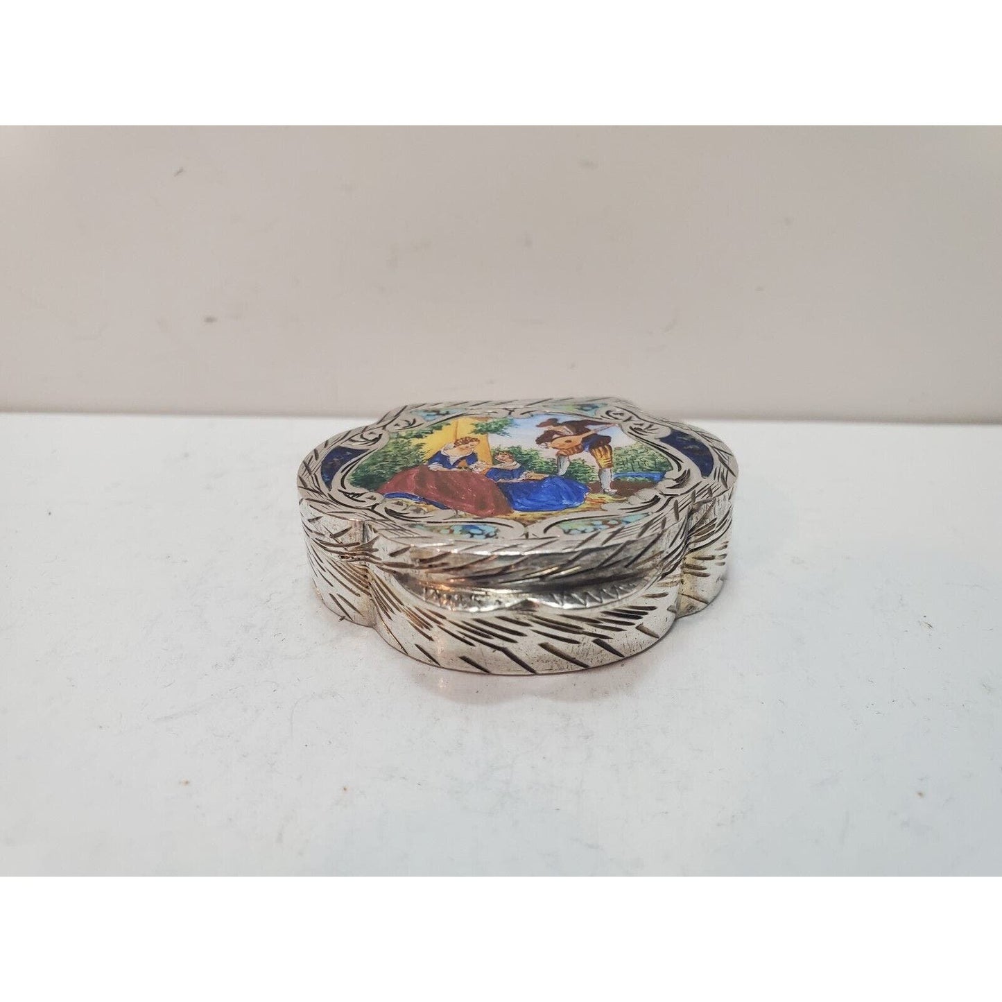 Vintage Italian Sterling Silver Enamel Love Couple Snuff Pill Trinket Box Case