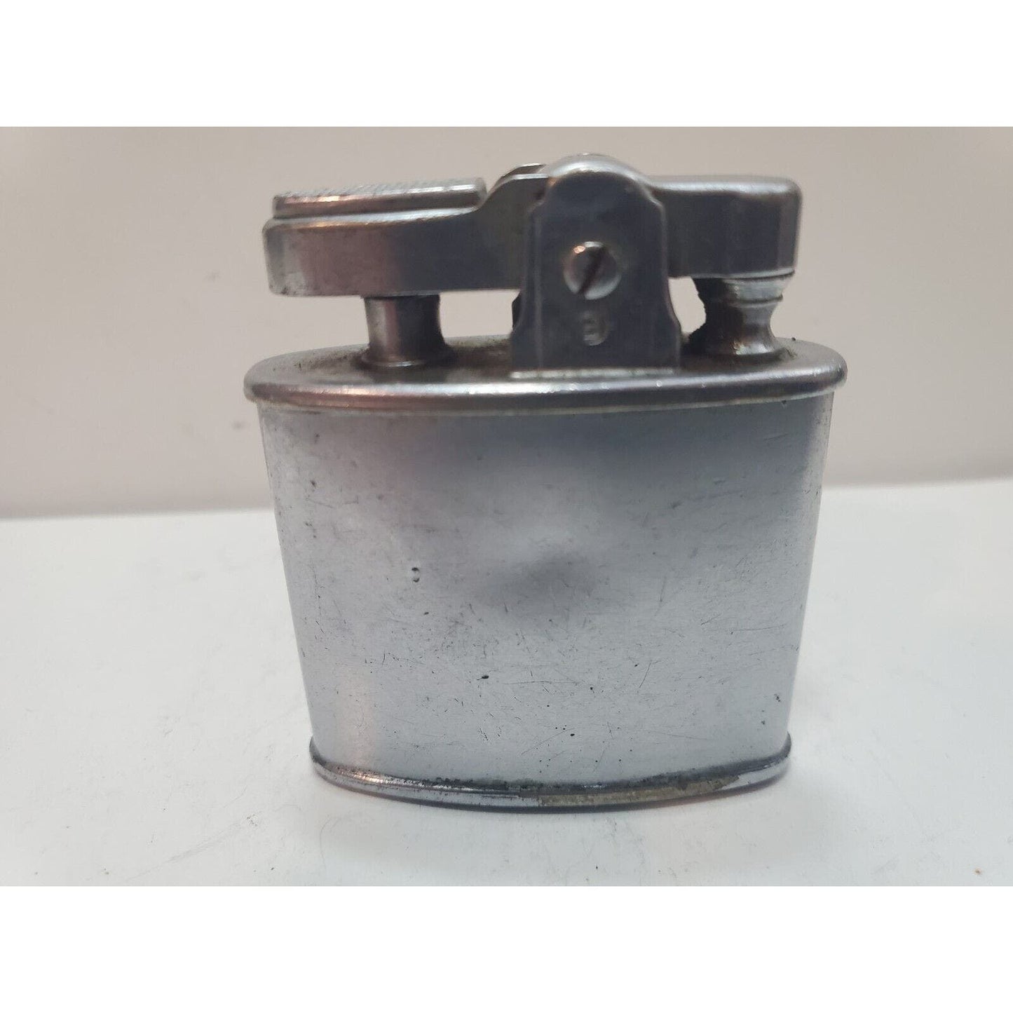 Vintage Working Ronson Standard Silver Tone Lighter 6091/26