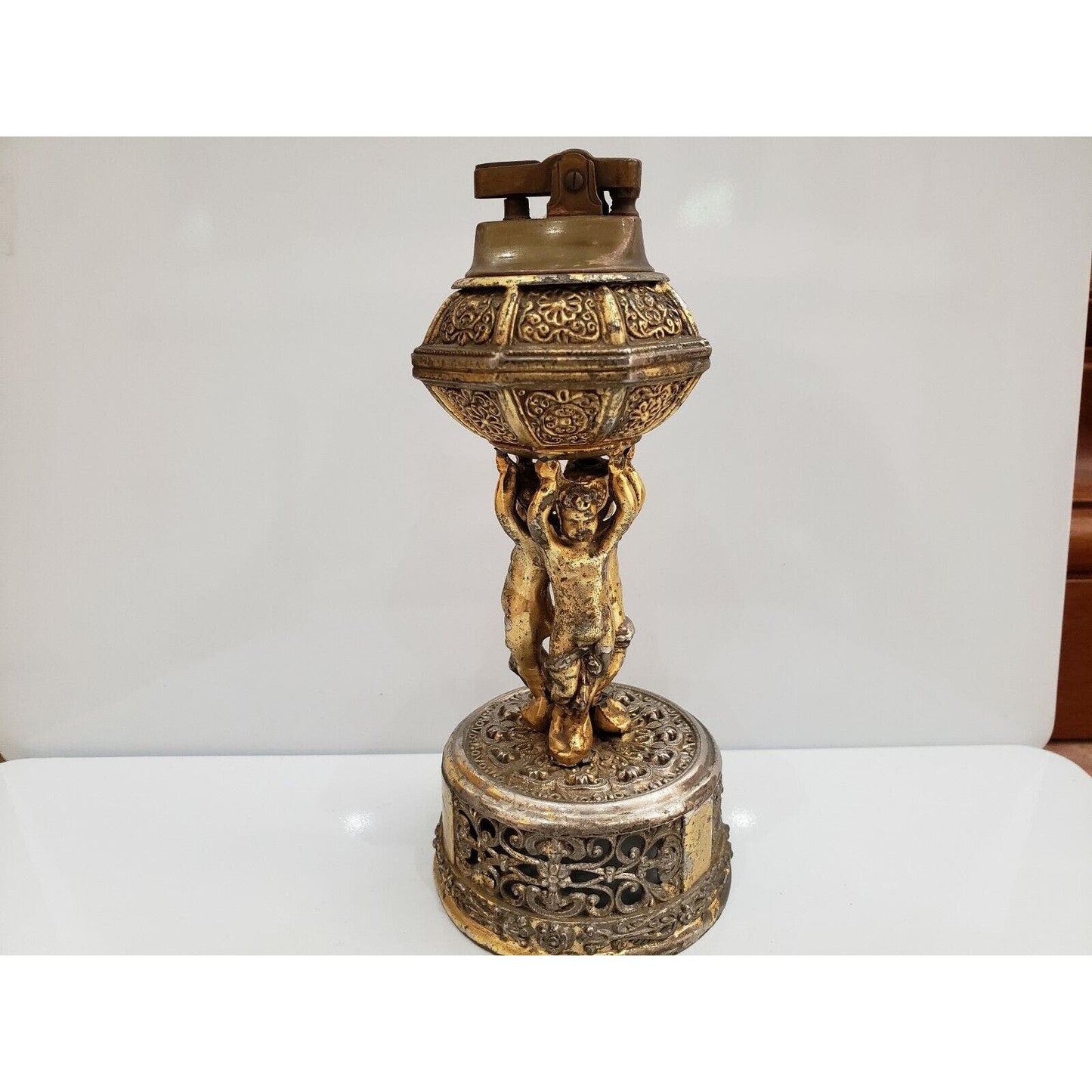 Vintage Working Lighter / 3 Naked Boys holds Urn With Lighter, 7"H 1907.47