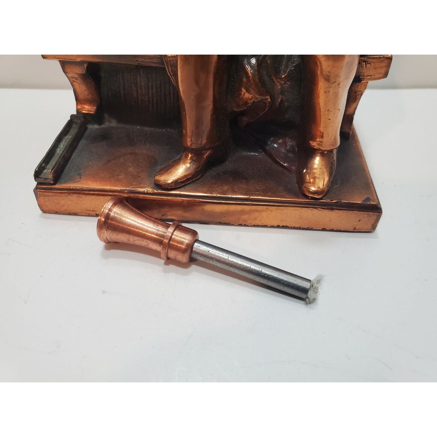 Vintage Ronson Art Metal Works Abraham Lincoln Striker Lighter 6150/13