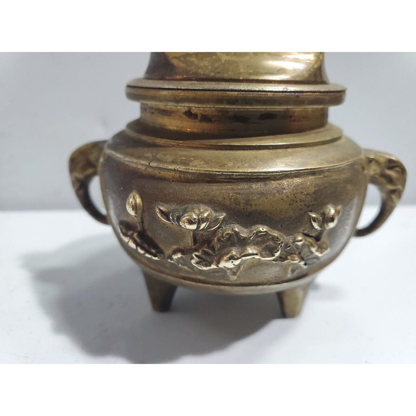 Vintage Working MONK PRAYING Brass Table Lighter / RARE 5361/22