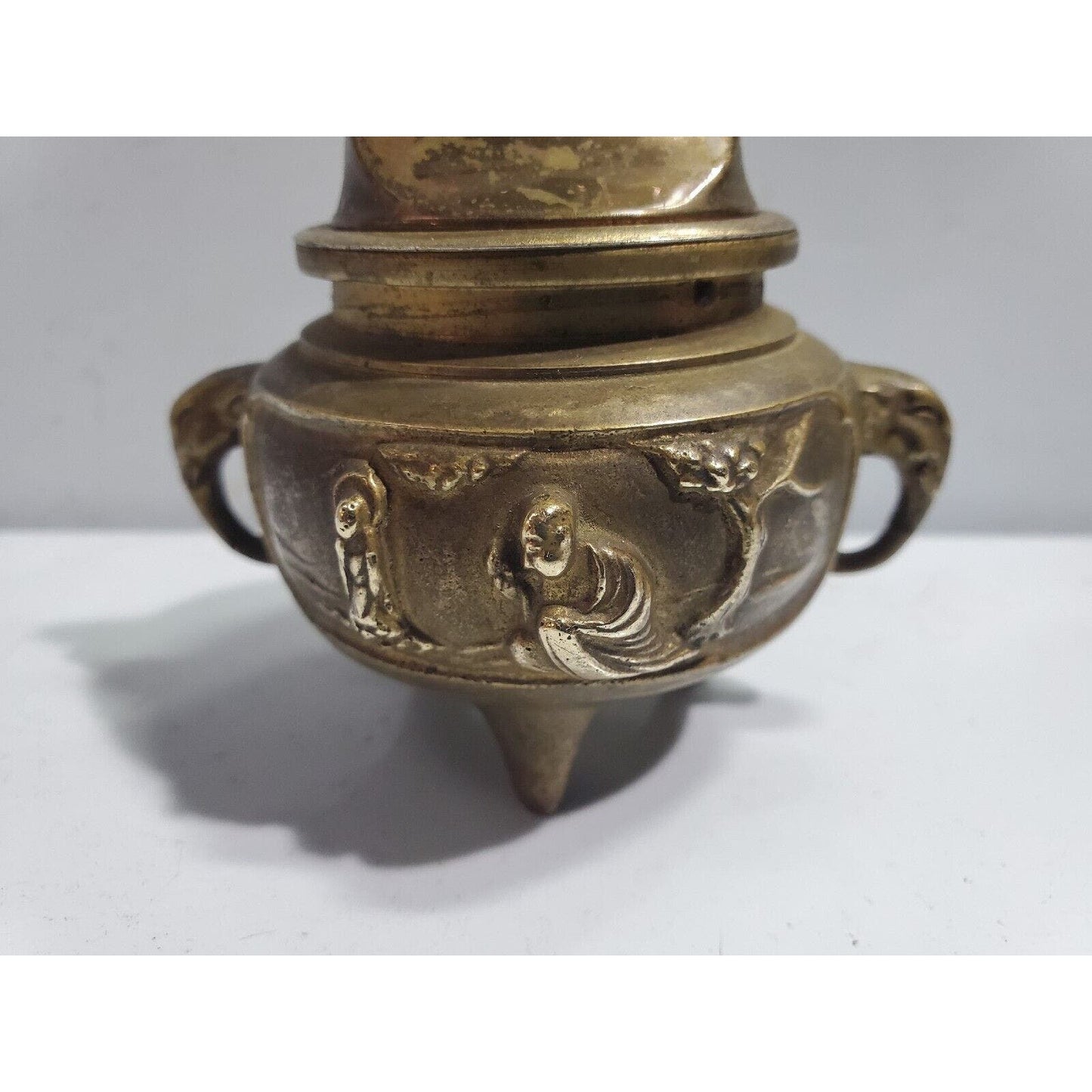 Vintage Working MONK PRAYING Brass Table Lighter / RARE 5361/22