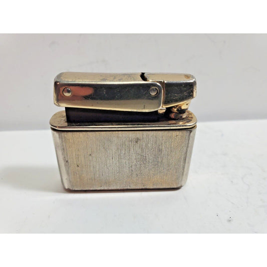 Working Vintage KREISLER LIGHTER MADE IN USA PATENT PENDING, Gold Tone 5944/36