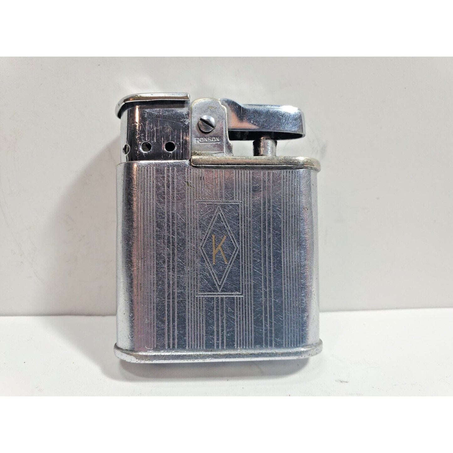 Vintage Working RONSON WHIRLWIND Silver Tone Lighter. 5829/26