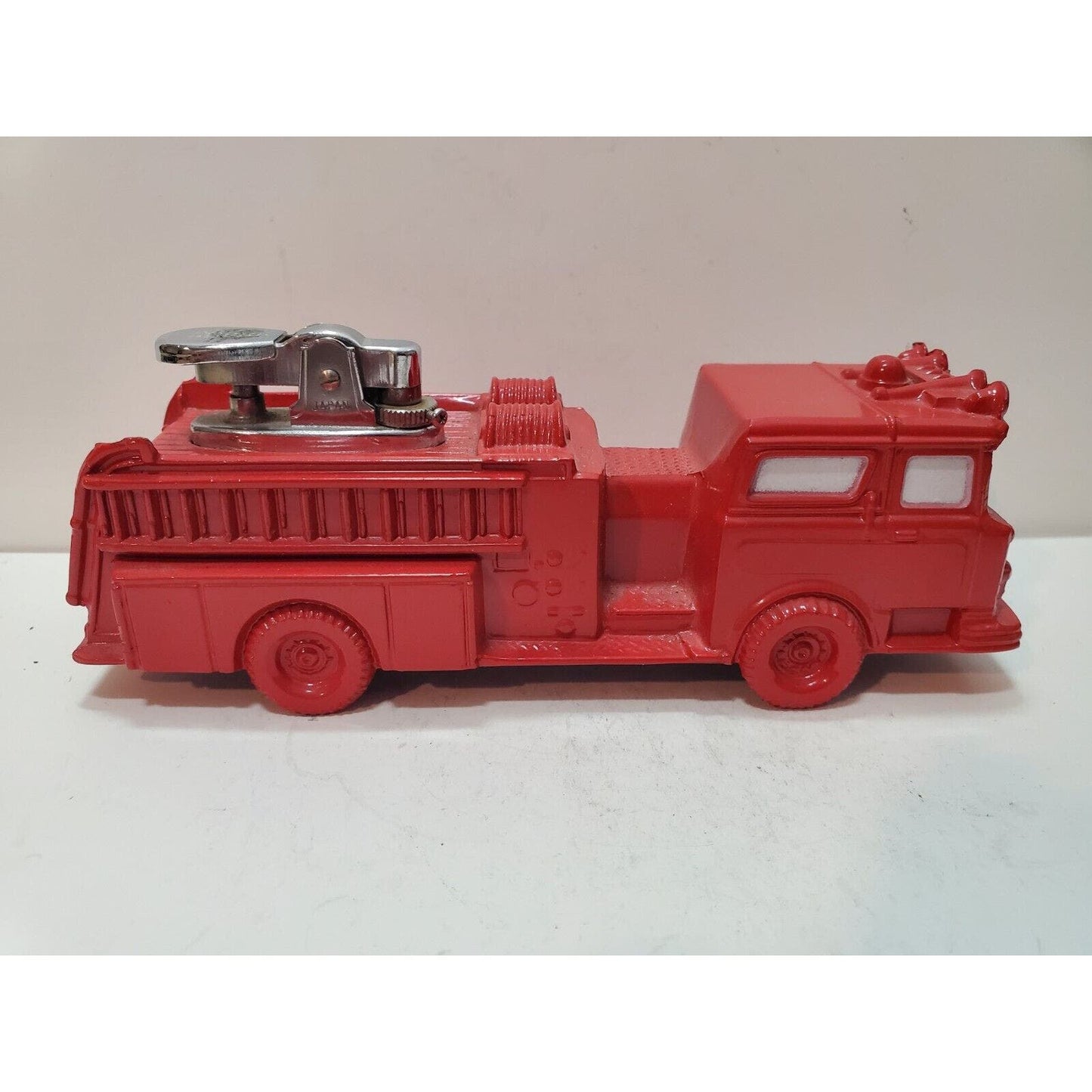 Working Vintage Fire Truck LIGHTER Red MODEL 6" 6245/48
