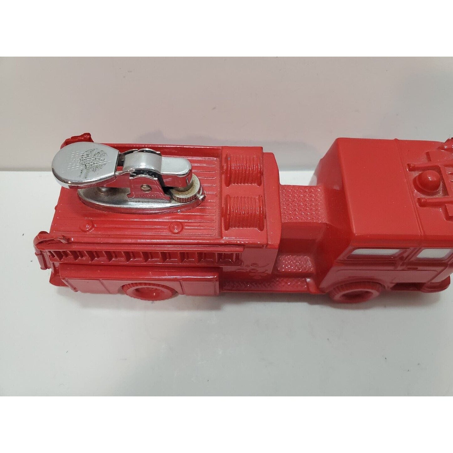 Working Vintage Fire Truck LIGHTER Red MODEL 6" 6245/48