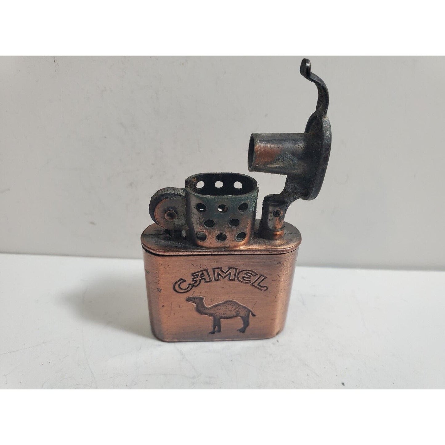 Working Vintage Camel Lift Arm Lighter 90s Promo 6026/27