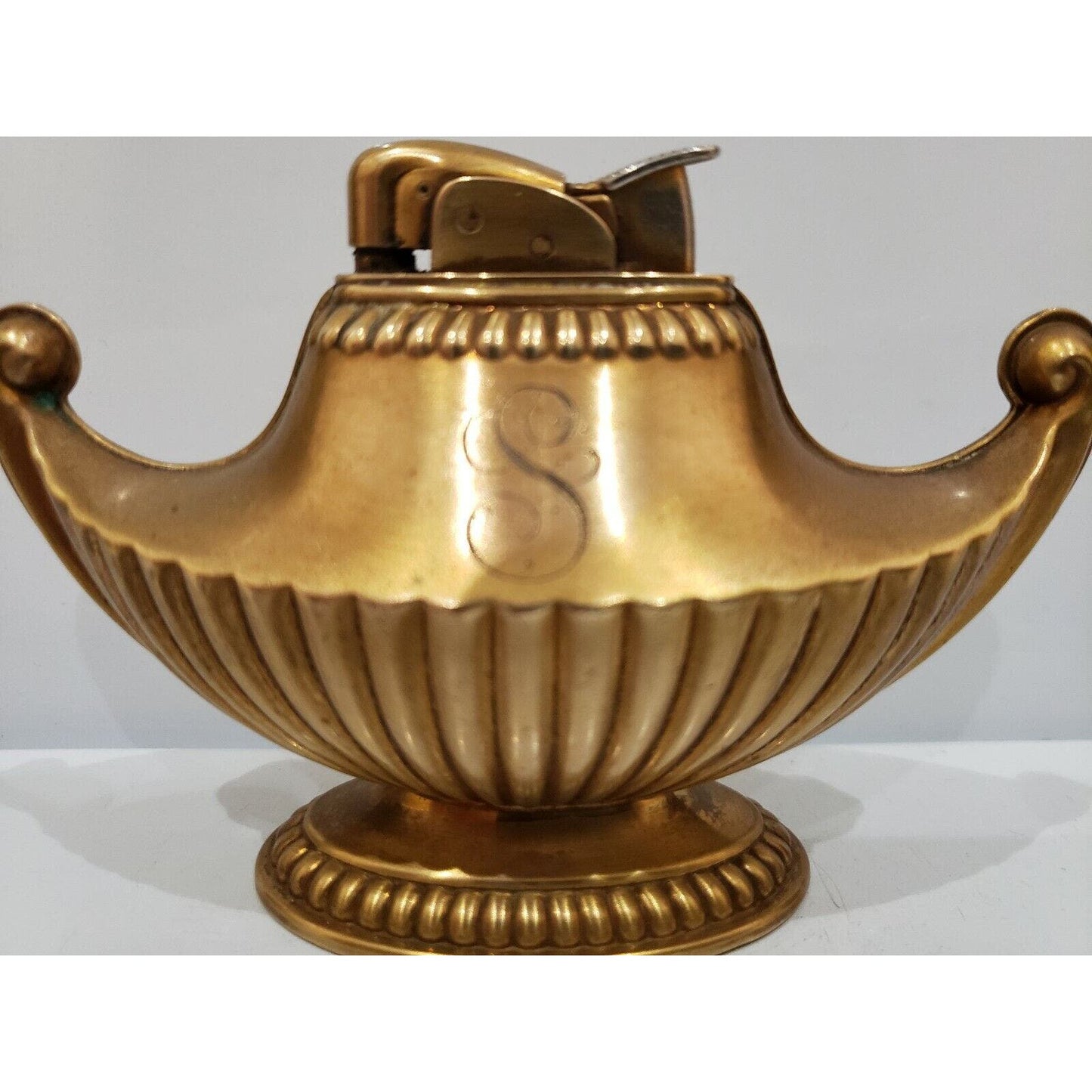 Vintage Working Gold Tone EVANS Genie Alladin Table Lighter / Made in US 300/13