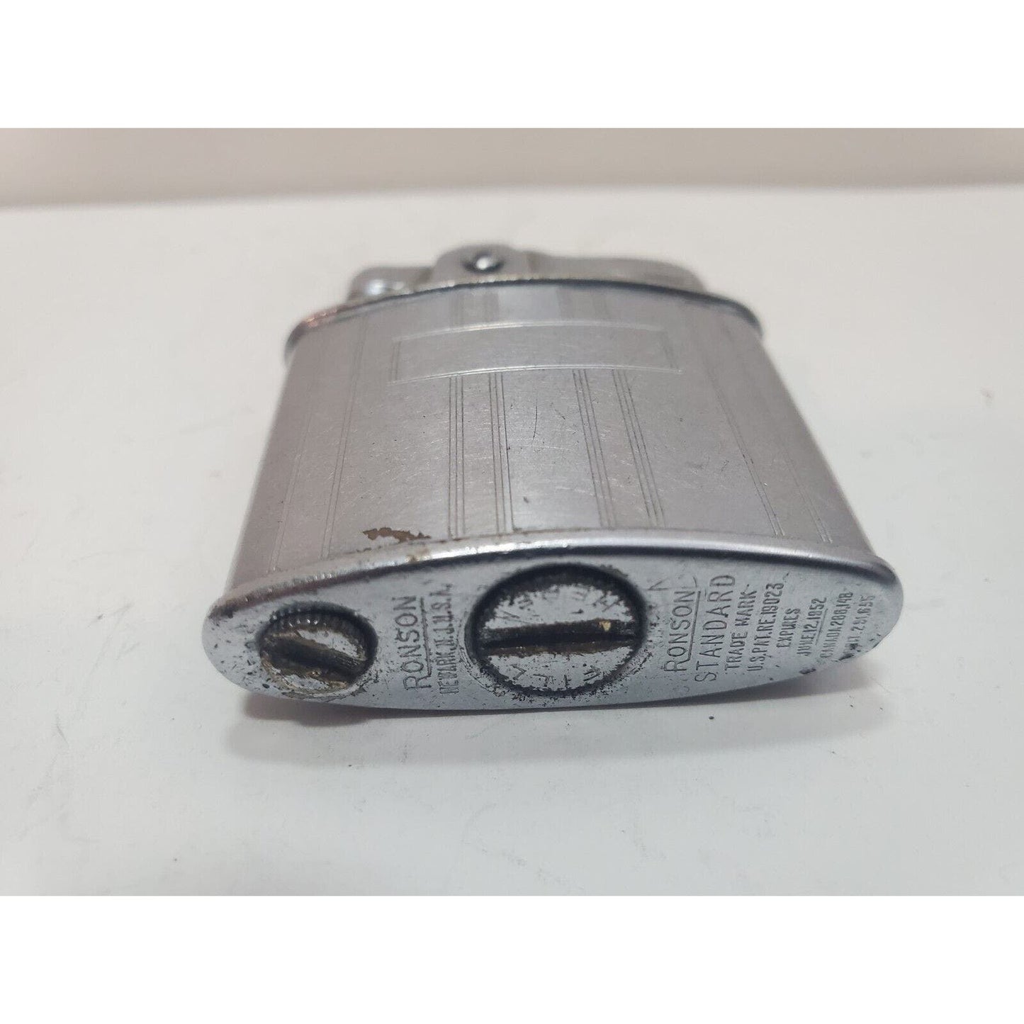 Vintage Working Ronson Standard Silver Tone Lighter 6091/26