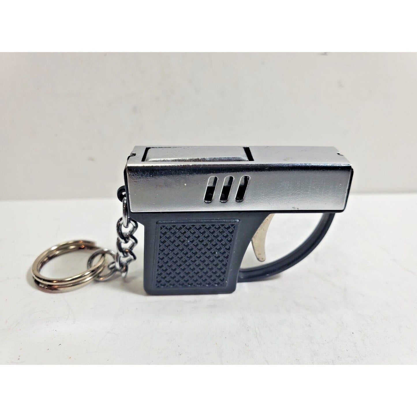 NOS Vintage Working Pistol Gun BUTANE Unlit Lighter 1 1/2" Keychain Fob 6065/28