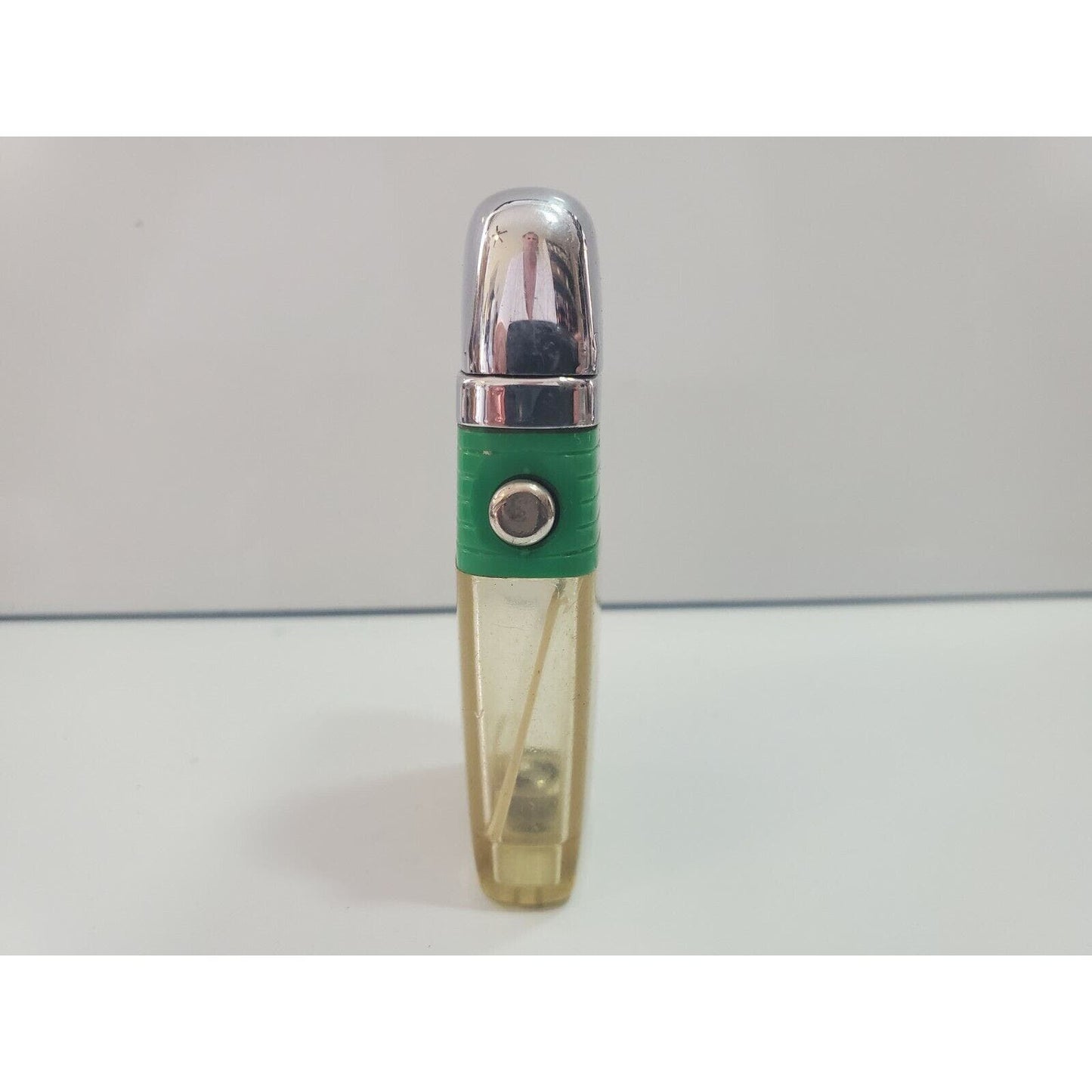 Vintage Working Scripto VU Lighter "REDI RAIN" LOGO ADVERTISING, GREEN 4407/29