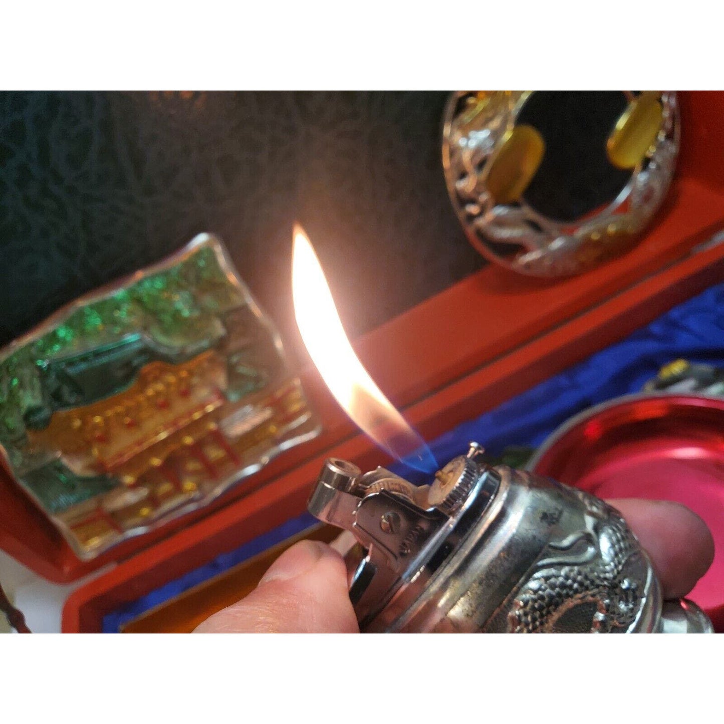 Vintage Japan DRAGON Smoking Set Lighter ,Ashtray and Holder Orig. Box 6294/48