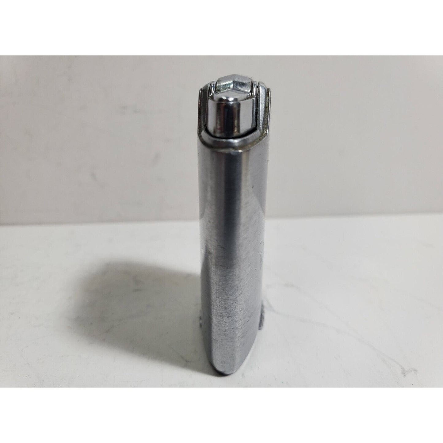 Vintage Working Ronson Capri Lighter Silver 5892/26