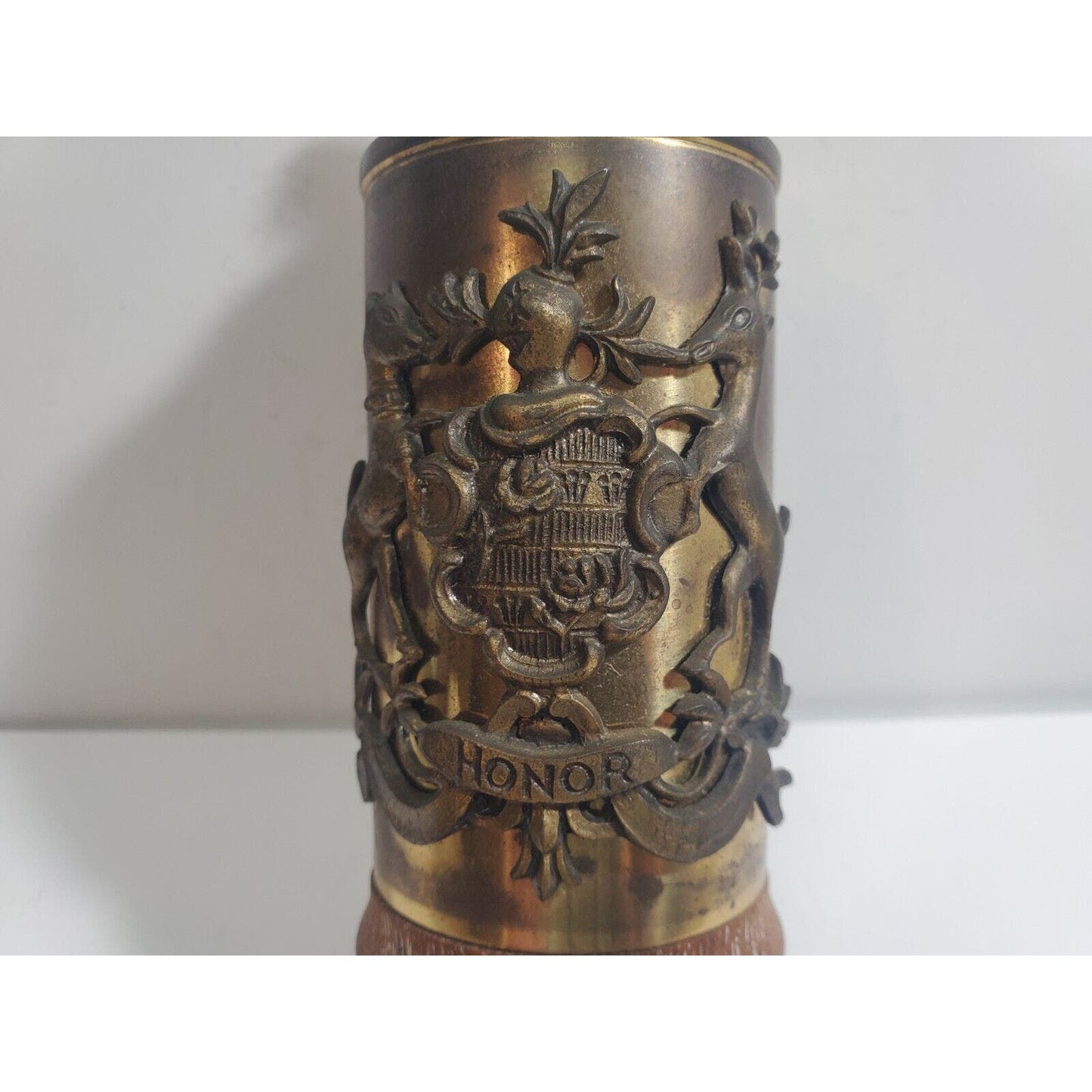 Unique Design Vintage Working Table Lighter, Bras, Honor Crest / Unlit 5771/40