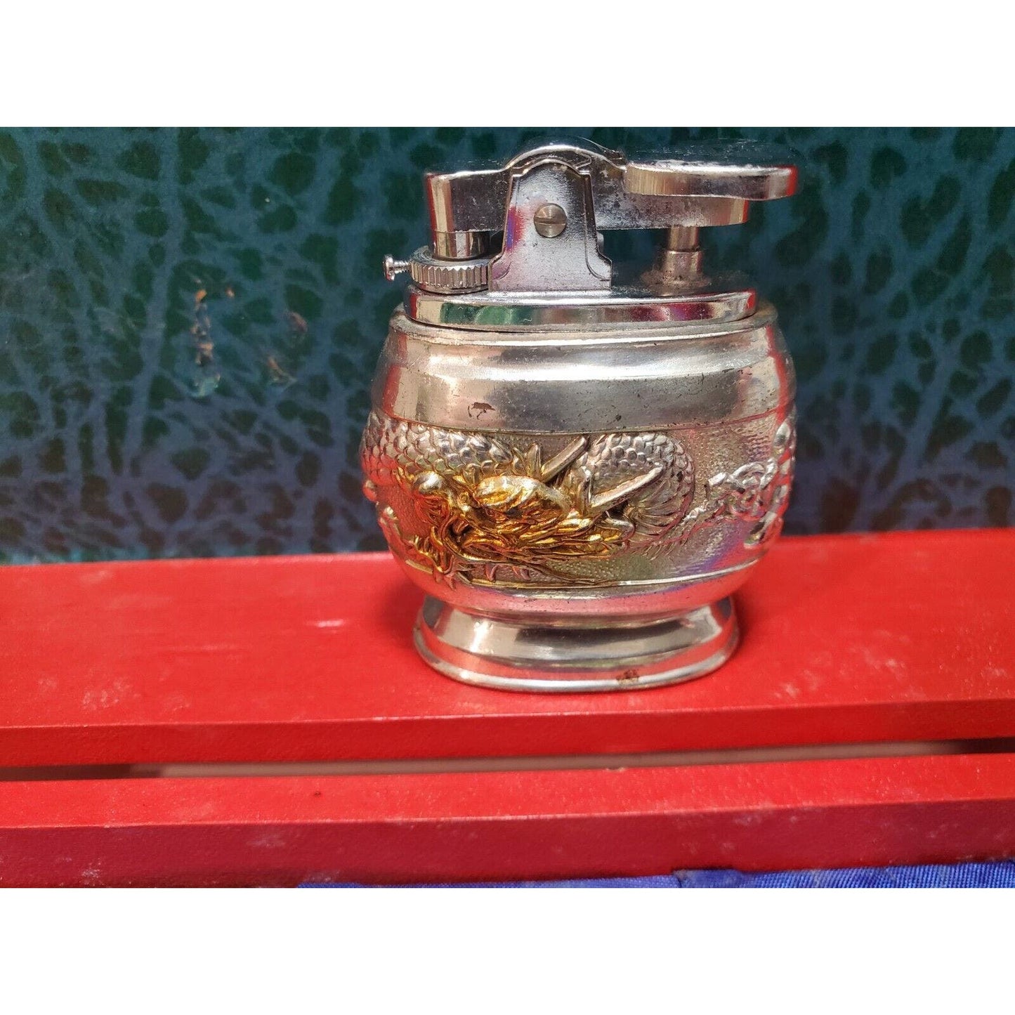 Vintage Japan DRAGON Smoking Set Lighter ,Ashtray and Holder Orig. Box 6294/48