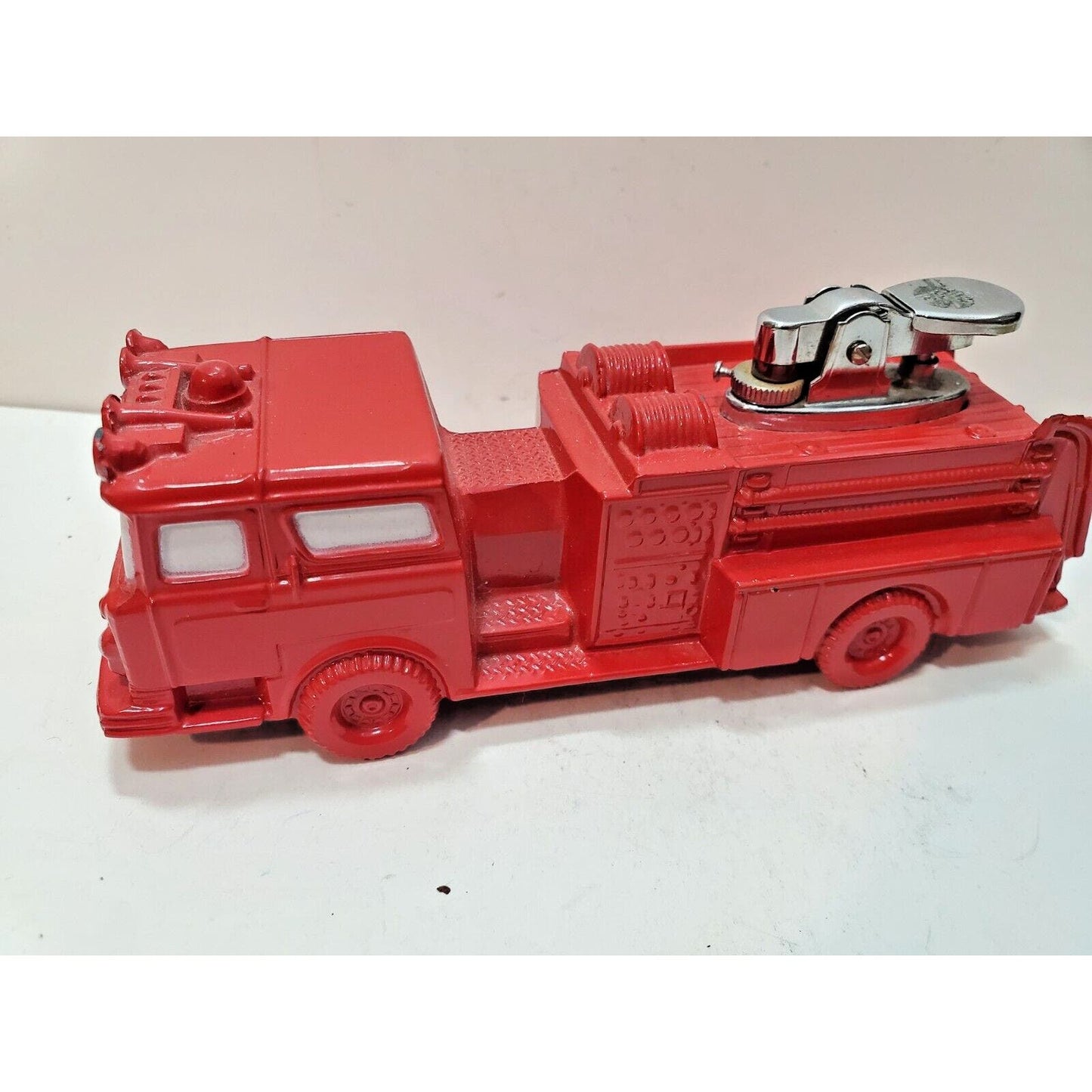 Working Vintage Fire Truck LIGHTER Red MODEL 6" 6245/48