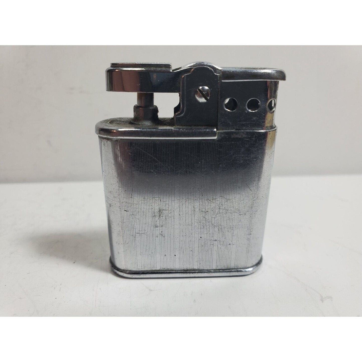 Vintage Working WHIRLWIND Silver Tone Lighter. 5912/32