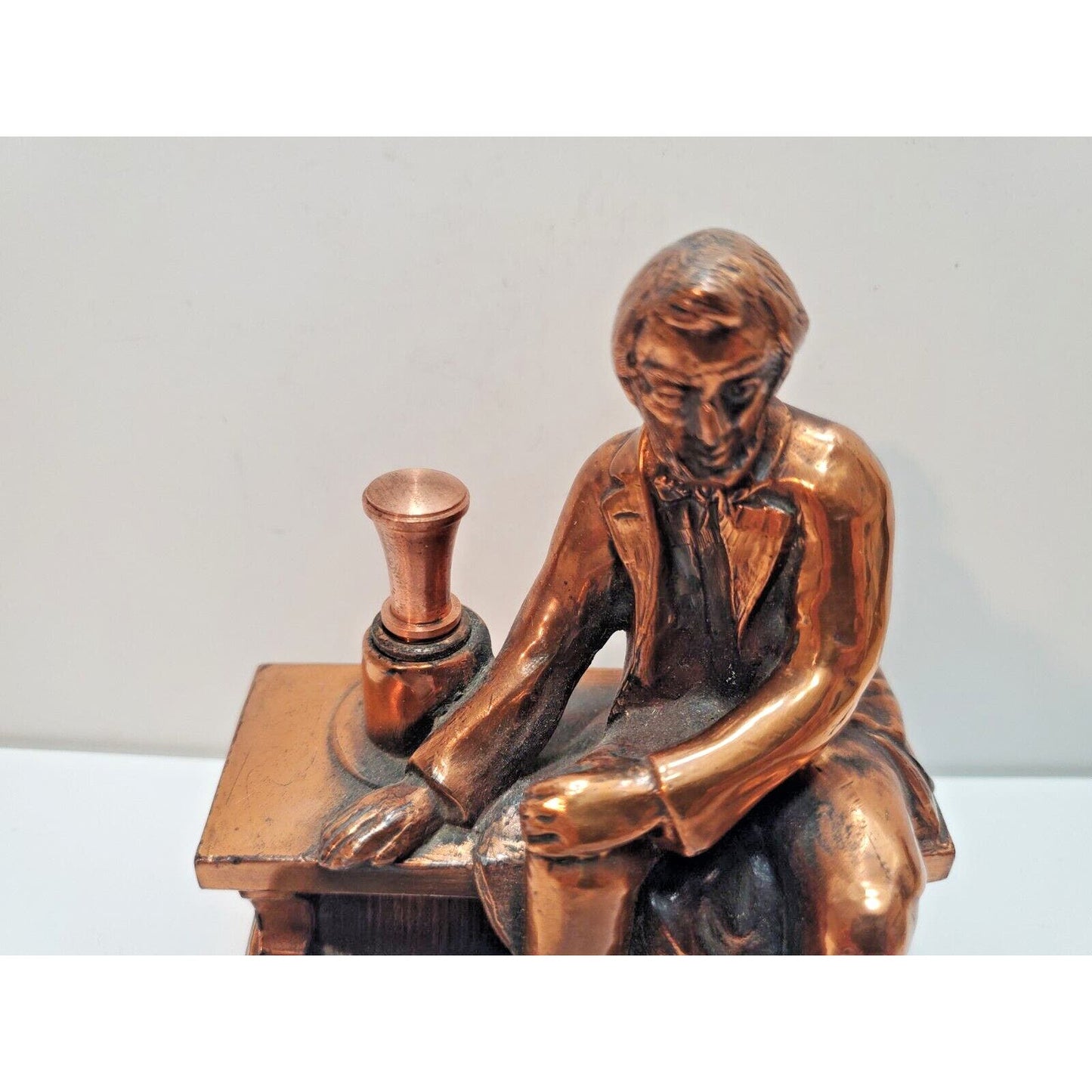 Vintage Ronson Art Metal Works Abraham Lincoln Striker Lighter 6150/13